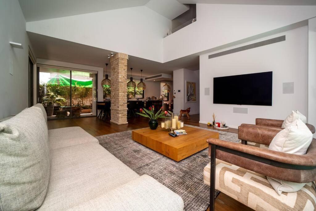 Private Vacation Villa Ramat HaSharon Exterior photo